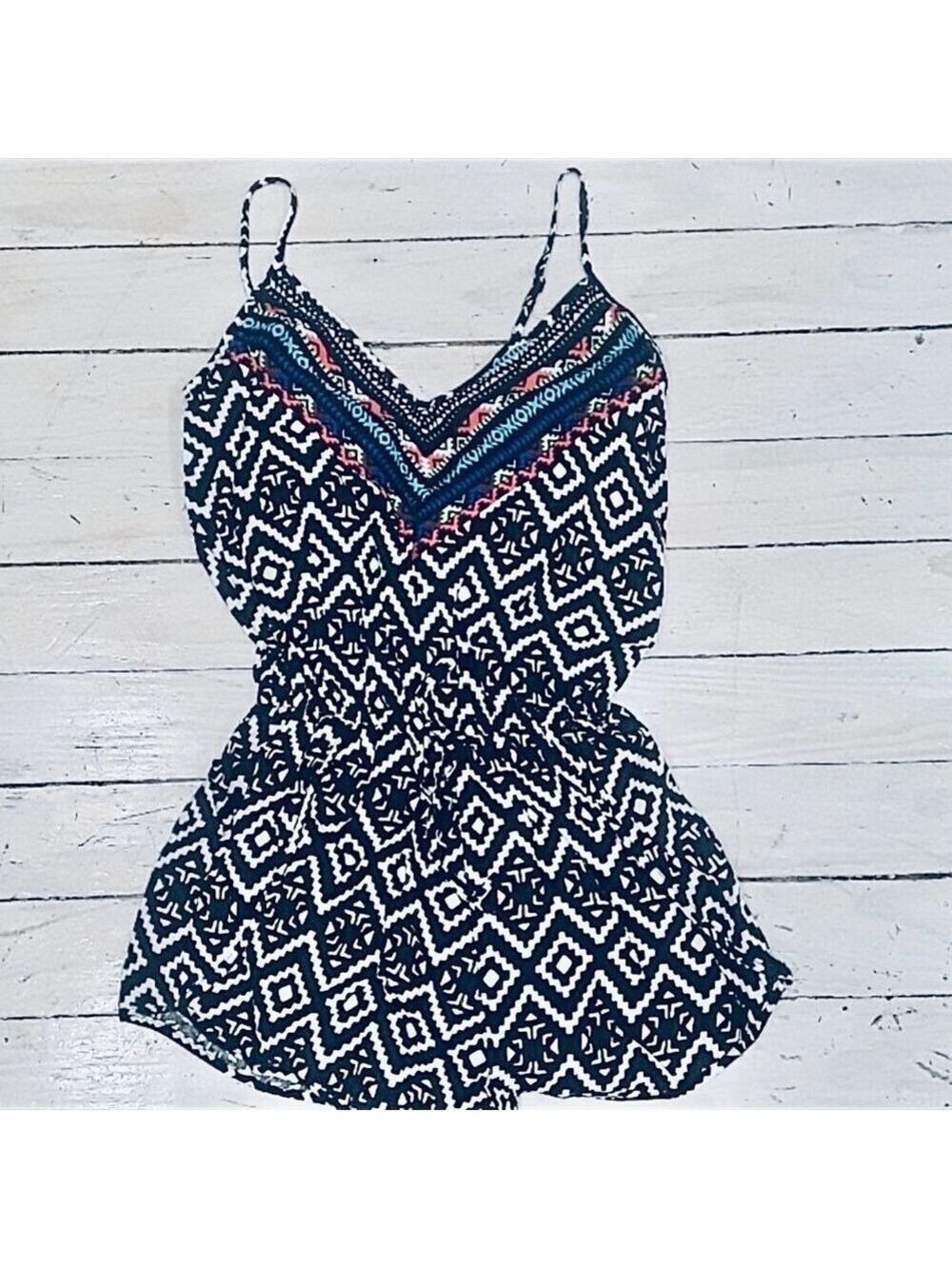 Black and White Tribal Romper Size S - Picture 7 of 10